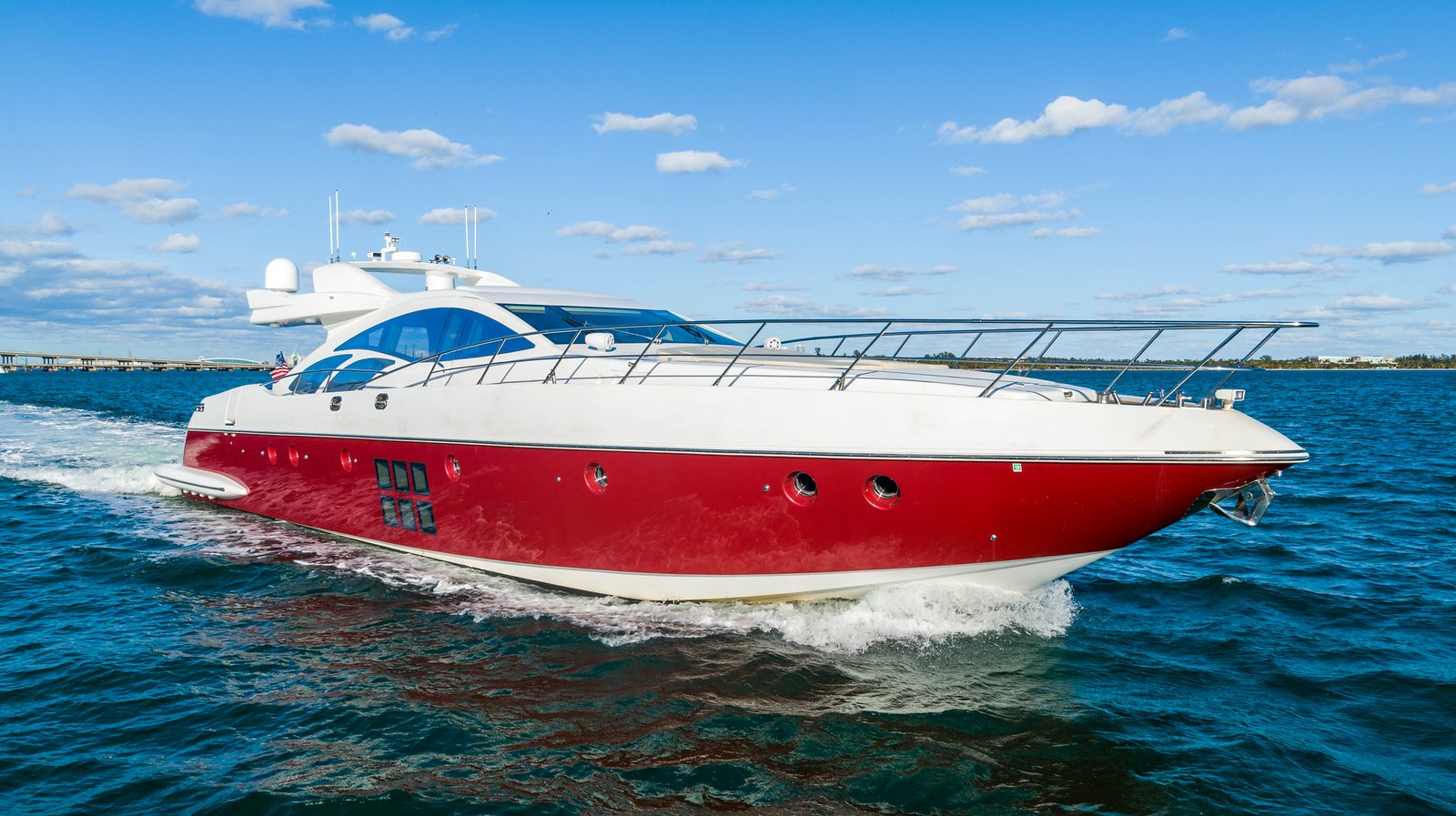 Azimut Contemp (Flame 2 Sea) 90' fleet photograph 2